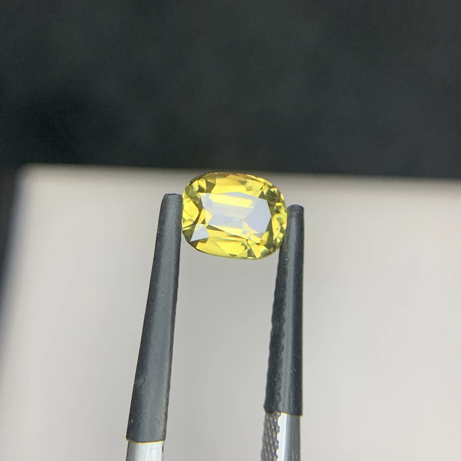 1.35 ct Natural Brownish Yellow Chrysoberyl Cushion Shape Loose Gemstone from Sri Lanka — view 5